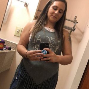 Meet your Posher, Danielle